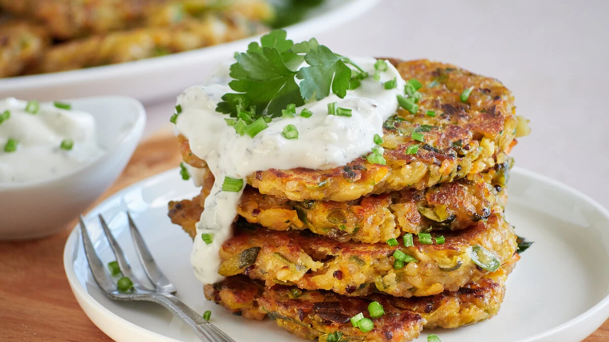 TÓCSNI - HUNGARIAN POTATO PANCAKES: 20240415125028-r-c3-b6sti-20-20hungarian-20t-c3-b3csni-20potato-20pancakes