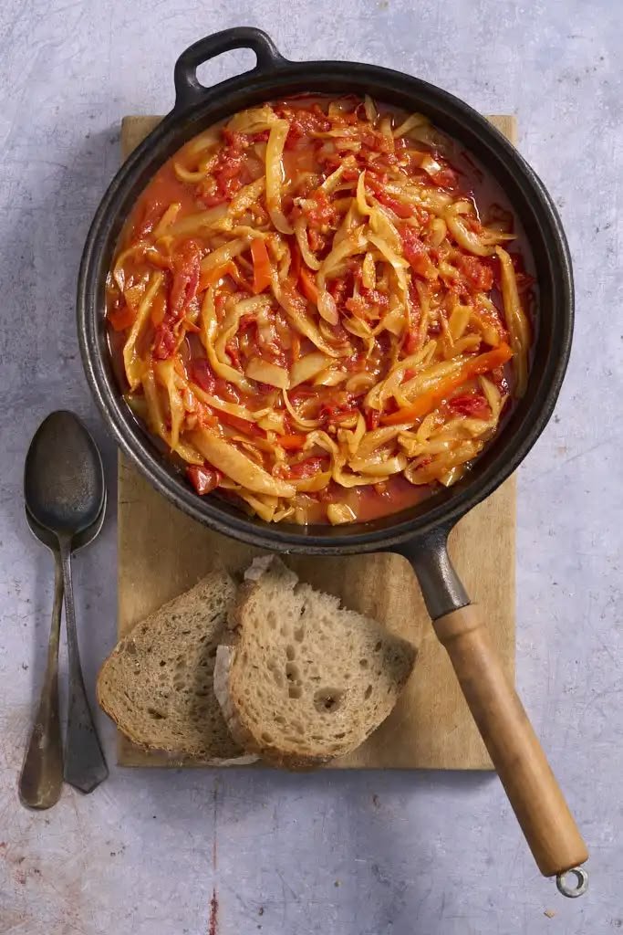 Hungarian Lecsó (Pepper and Tomato Stew): A Traditional Hungarian Summer Classic 34c89c63-93c2-4678-95ee-1856a39acf86